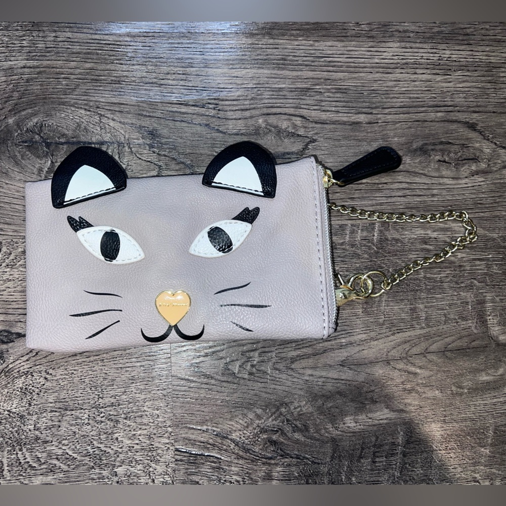 Betsey Johnson Grey Kitty Cat Face Zippered Wristlet Phone Holder Bag Purse Meow
